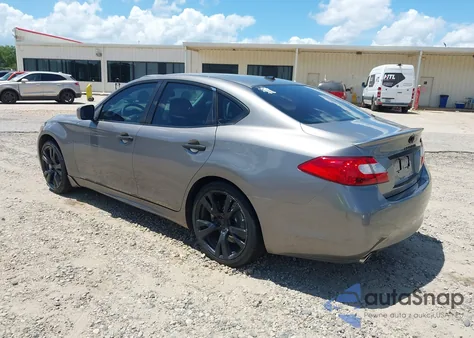 2011 Infiniti M37 z USA, uszkodzony, nr VIN JN1BY1AP4BM324604